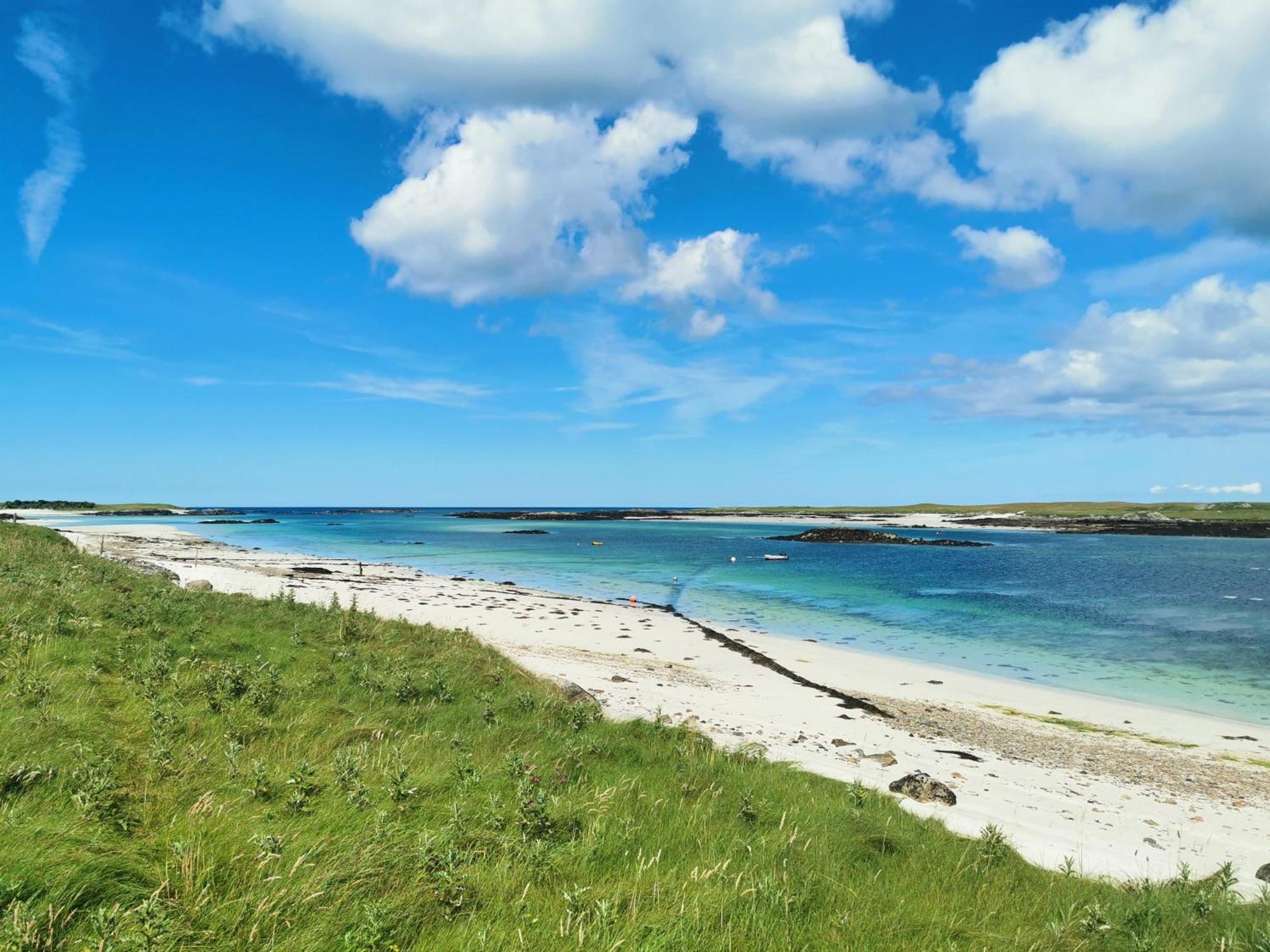 North Uist Lodges Tigharry Exterior photo
